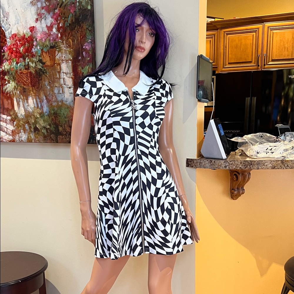Dolls Kill Black & White trippy checkered S warp speed  Mini Dress nwt delia's